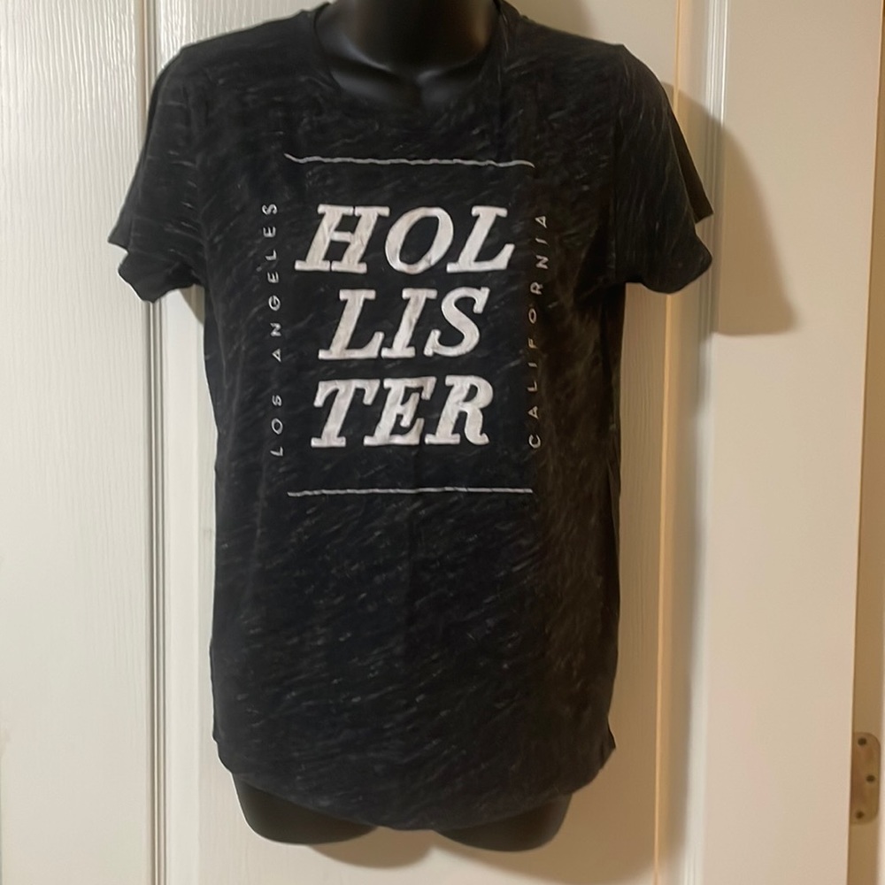 Hollister shirt